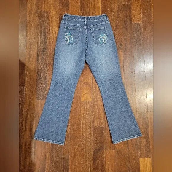 Chico's platinum jeans, embroidered back pockets size 0 short (sz s-4) - Picture 2 of 3